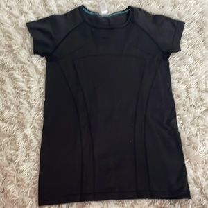 Ivivia too barely worn